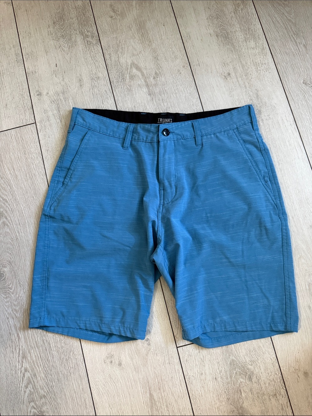 Men's 32” Waist - 4 pair of Shorts - Picture 5 of 13